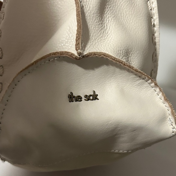 The Sak Cream and Brown Shoulder Bag - Picture 7 of 8